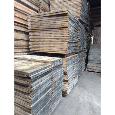 Panneaux de coffrage mélèze-douglas 135 x 60 x 4,5 cm