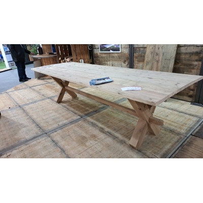 Pied de table  sur mesure